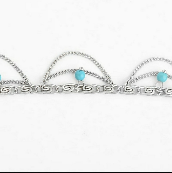 Chain link looped anklet with turquoise accent - Picture 5 of 7